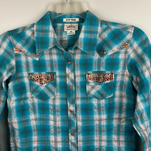 WOMEN’S ARIAT WESTERN SHIRT MEDIUM FITTED PEARL SNAP TEAL METALLIC PLAID STUDDED - Picture 2 of 10